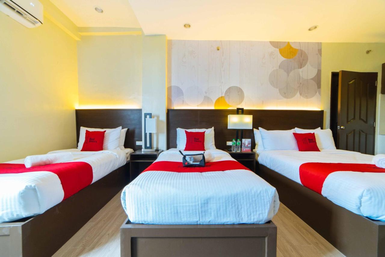 فندق Reddoorz Premium @ Sta Rosa Tagaytay Road Silang المظهر الخارجي الصورة