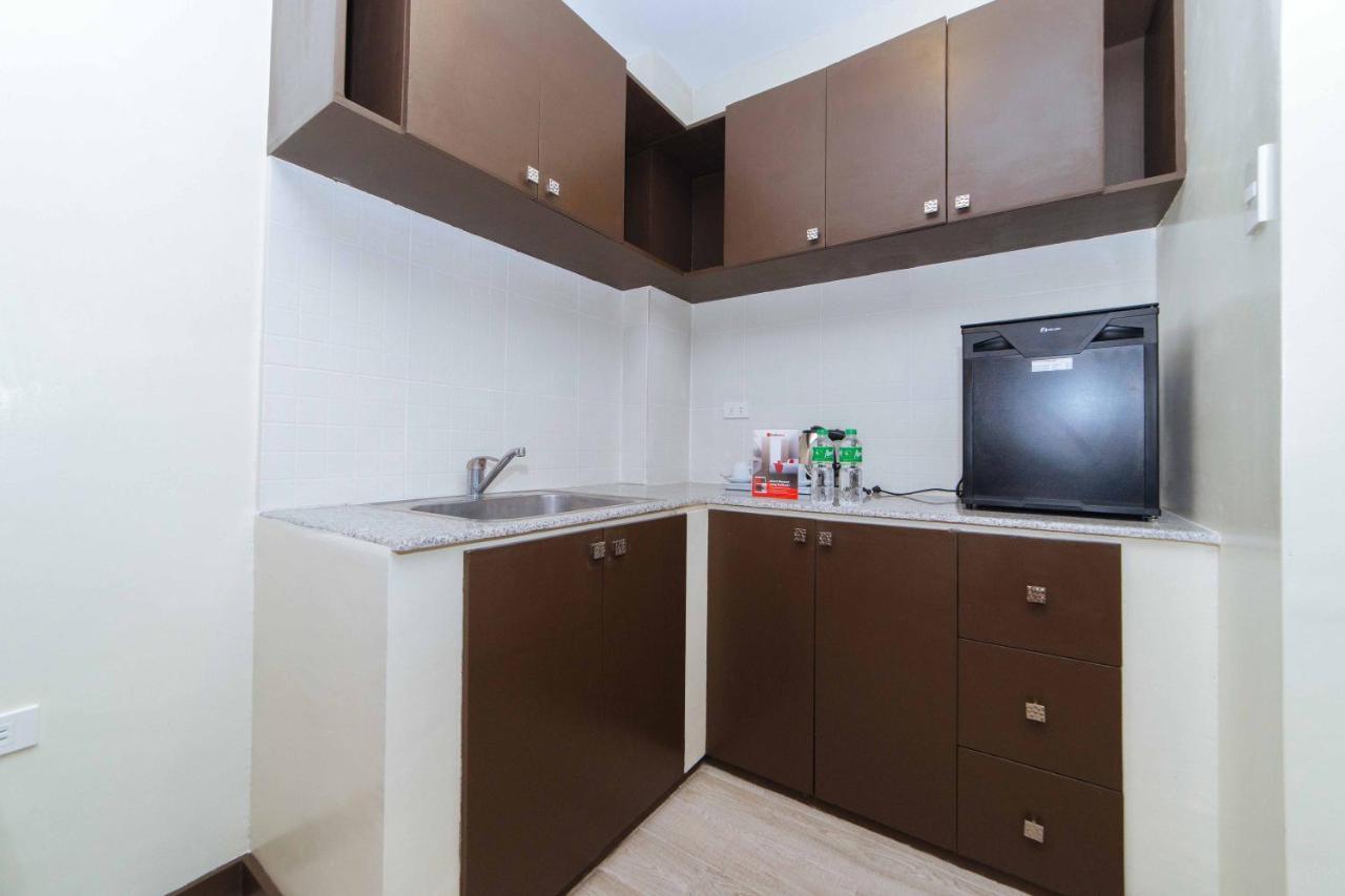 فندق Reddoorz Premium @ Sta Rosa Tagaytay Road Silang المظهر الخارجي الصورة