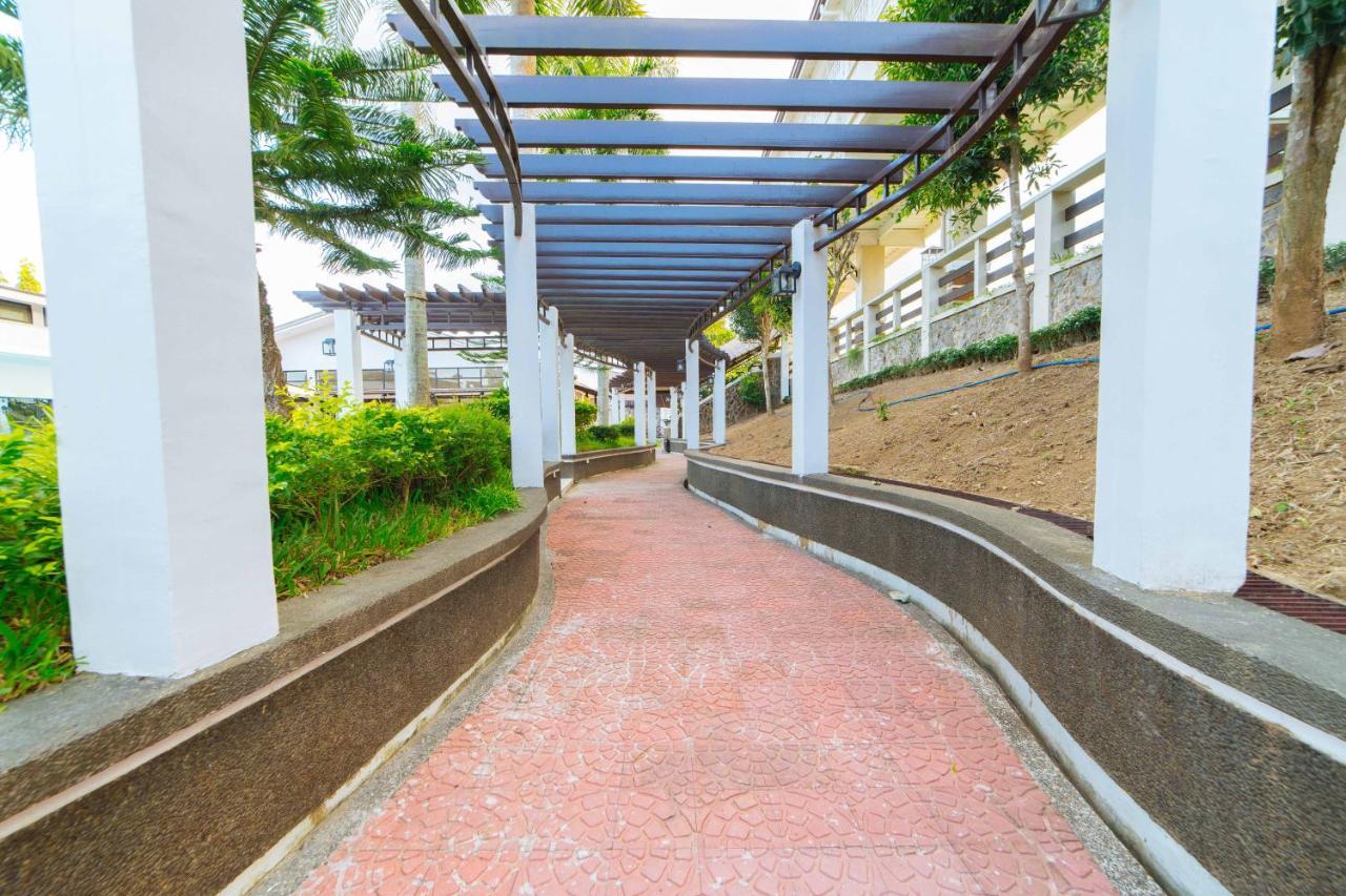 فندق Reddoorz Premium @ Sta Rosa Tagaytay Road Silang المظهر الخارجي الصورة
