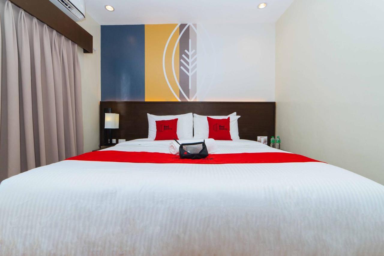 فندق Reddoorz Premium @ Sta Rosa Tagaytay Road Silang المظهر الخارجي الصورة