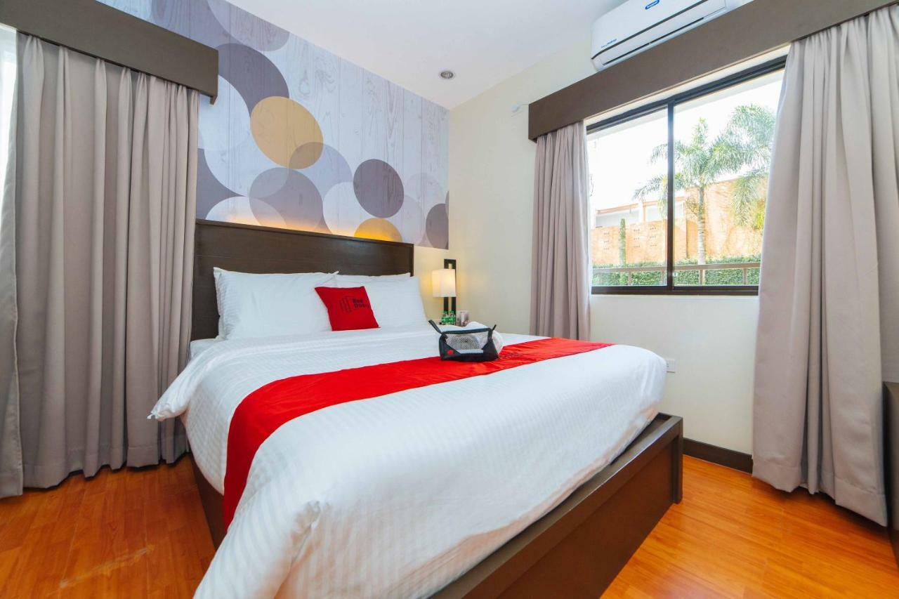 فندق Reddoorz Premium @ Sta Rosa Tagaytay Road Silang المظهر الخارجي الصورة