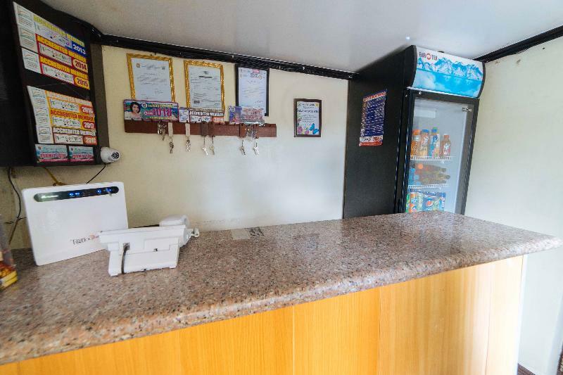 فندق Reddoorz Premium @ Sta Rosa Tagaytay Road Silang المظهر الخارجي الصورة
