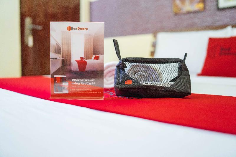 فندق Reddoorz Premium @ Sta Rosa Tagaytay Road Silang المظهر الخارجي الصورة